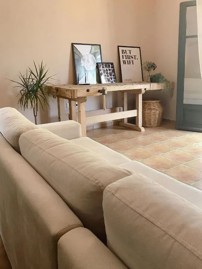 아파트 Agrilia Maison Razáta