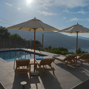  Villa Athina
